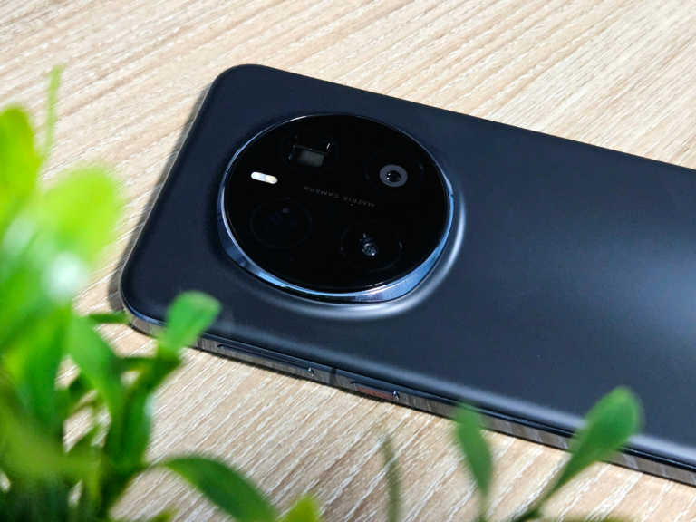 From a closer look, the camera lines are bold and intentional.