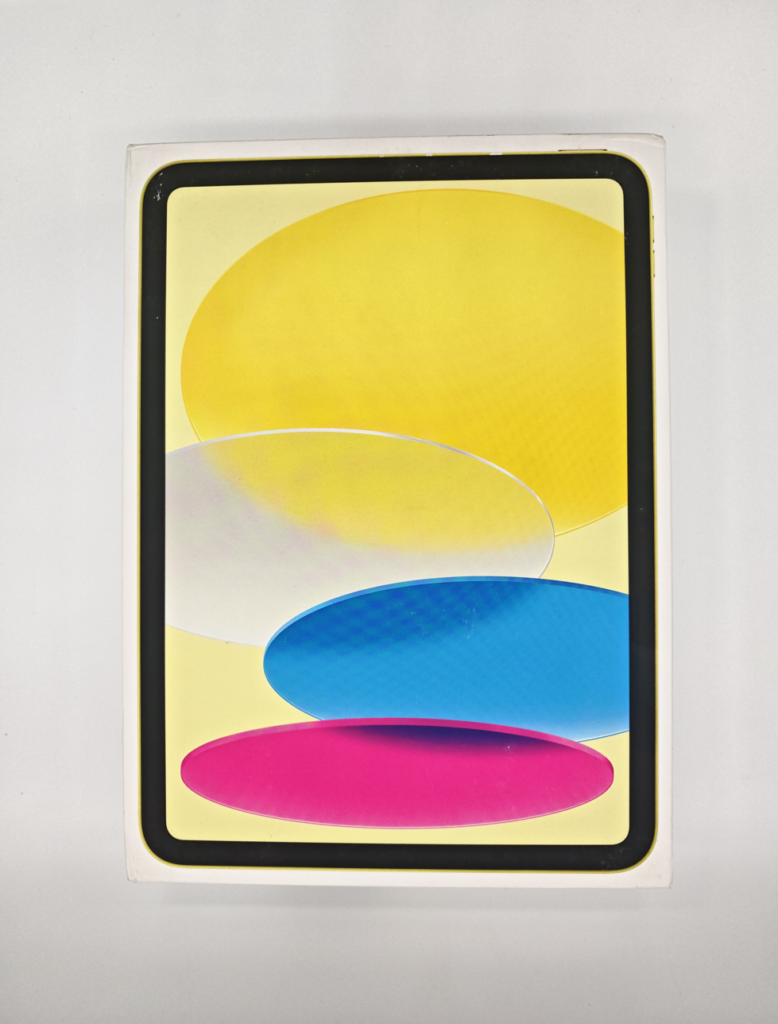 iPad A16 closed box.